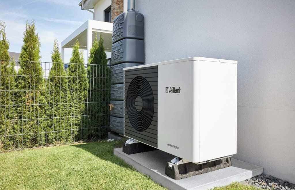 6 тепловых насосов. Тепловой насос. Vaillant Heat Pump. Тепловой насос с солнечным коллектором. Isi pompasi.