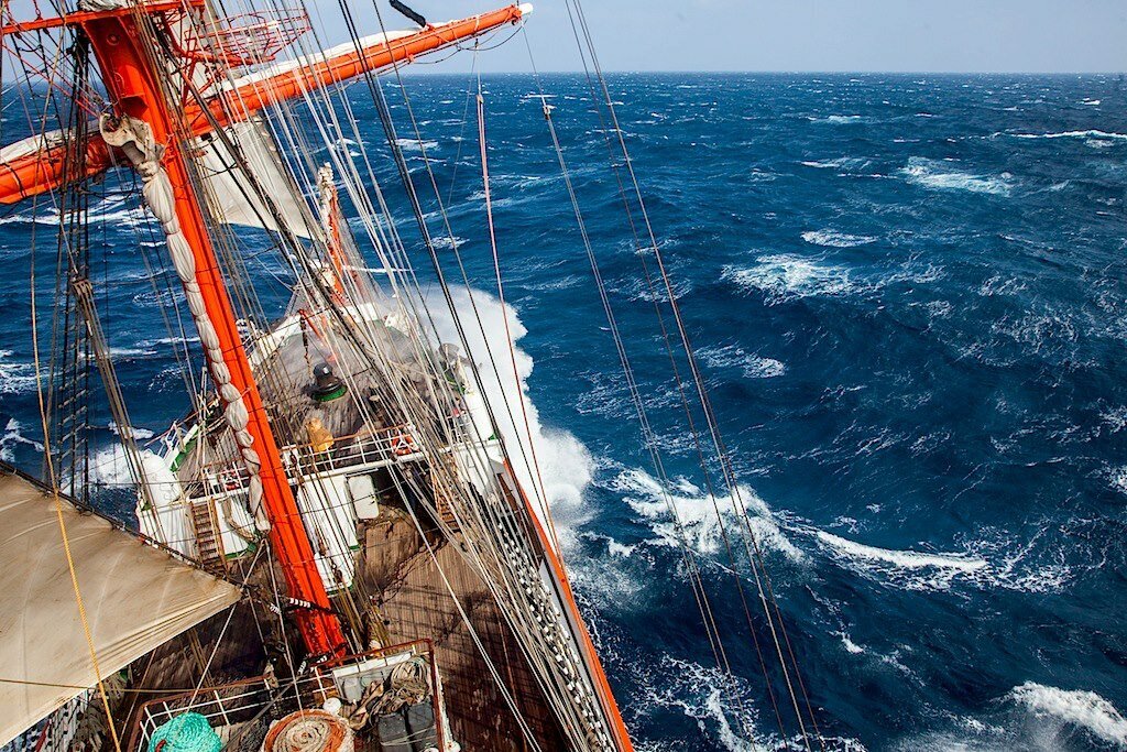 Вид моря с корабля