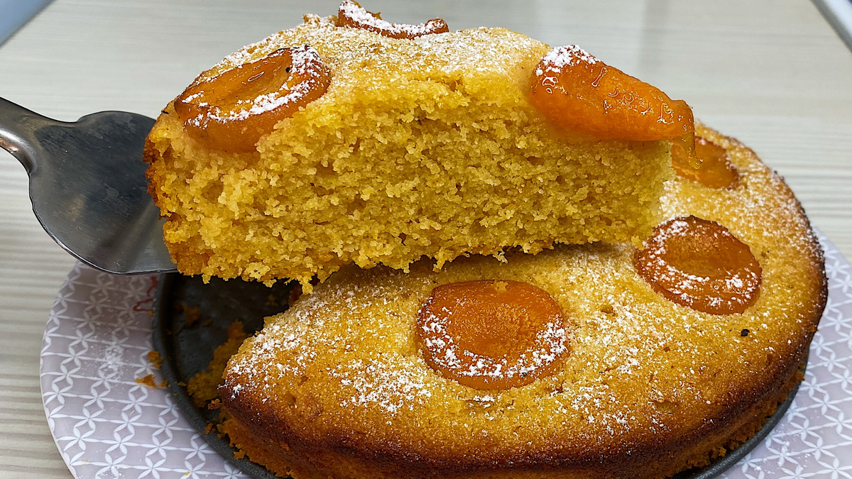 Очень вкусный Манник с вареньем: Использую минимум продуктов (пирог без муки, без молока, без кефира, без сметаны)