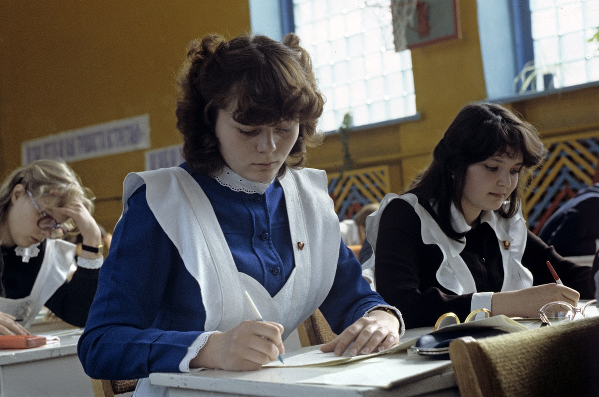 Школьные предметы СССР, которые отменили в российских школах. Справедливо ли? 