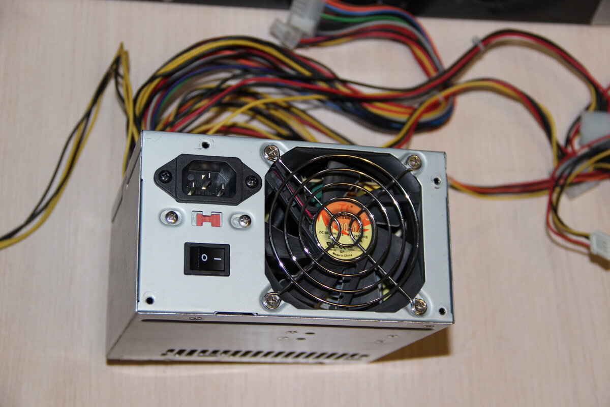 Блок питания Thermaltake, оригинал, 2007 год 400 вт | VitalistPC | Дзен