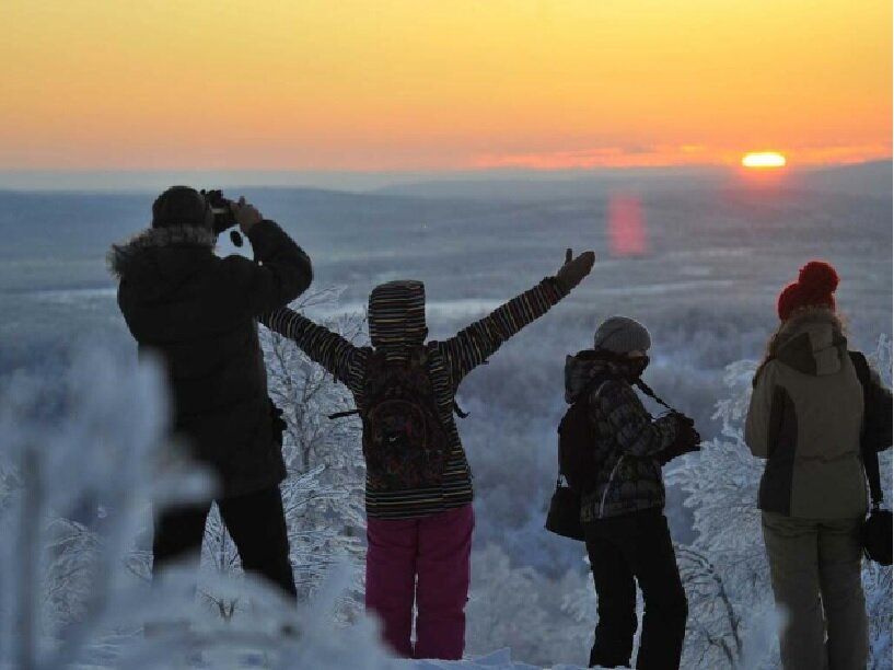 Солнце взошло в Мурманске.