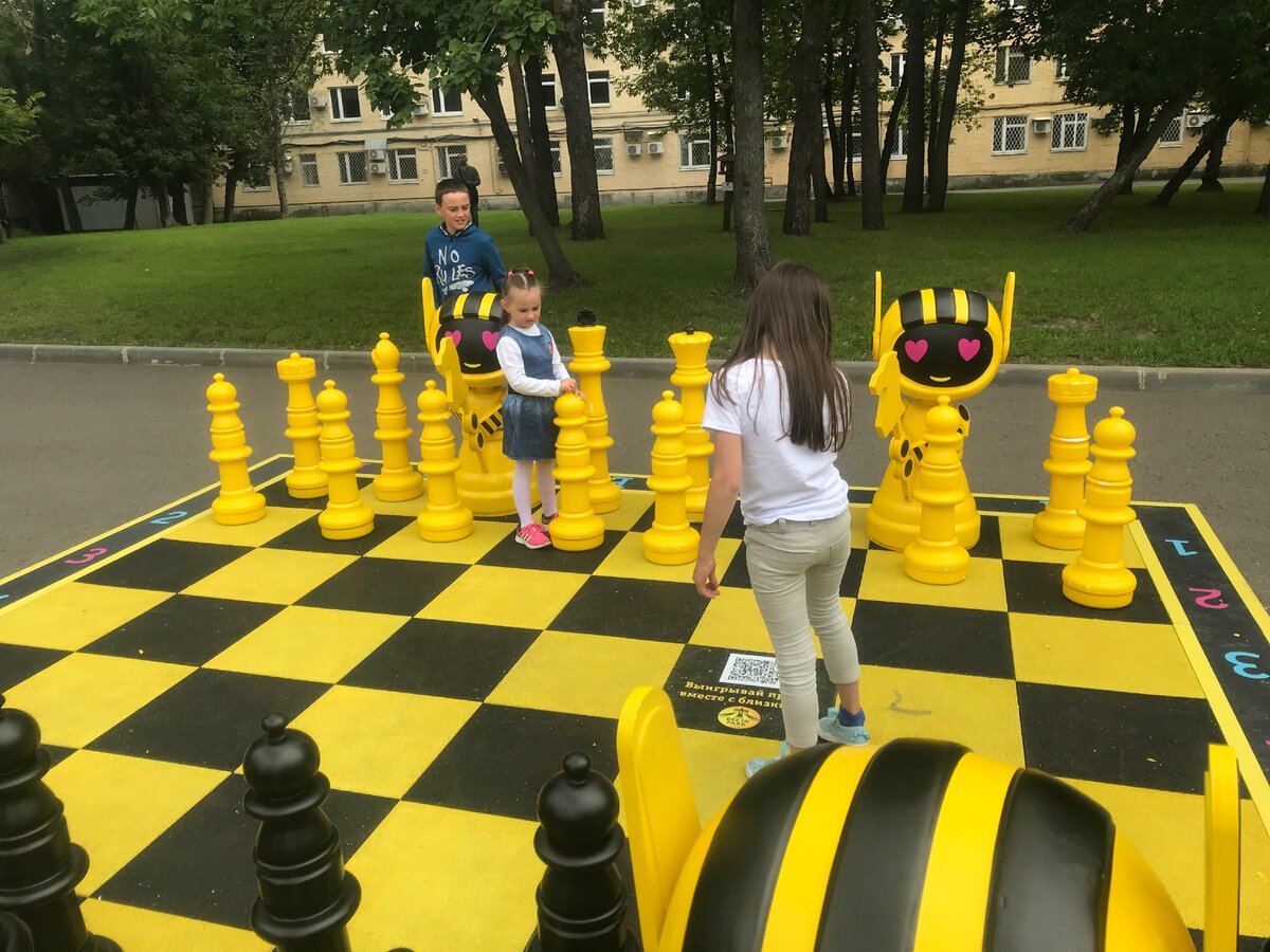 Сходить вднх. ВДНХ для детей. Детская площадка на ВДНХ. ВДНХ площадки для детей. Парк ВДНХ для детей.