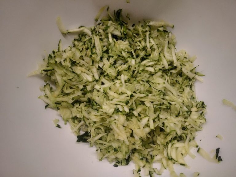 Натертые кабачки