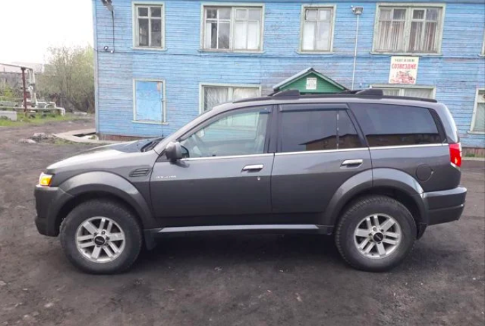 Isuzu Axiom сбоку. Никого не напоминает?