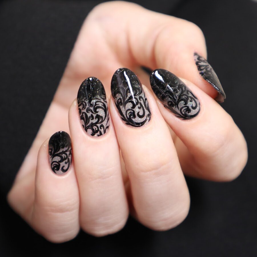 Таинственный темный маникюр. Фото оригинальных идей, тенденции 2020