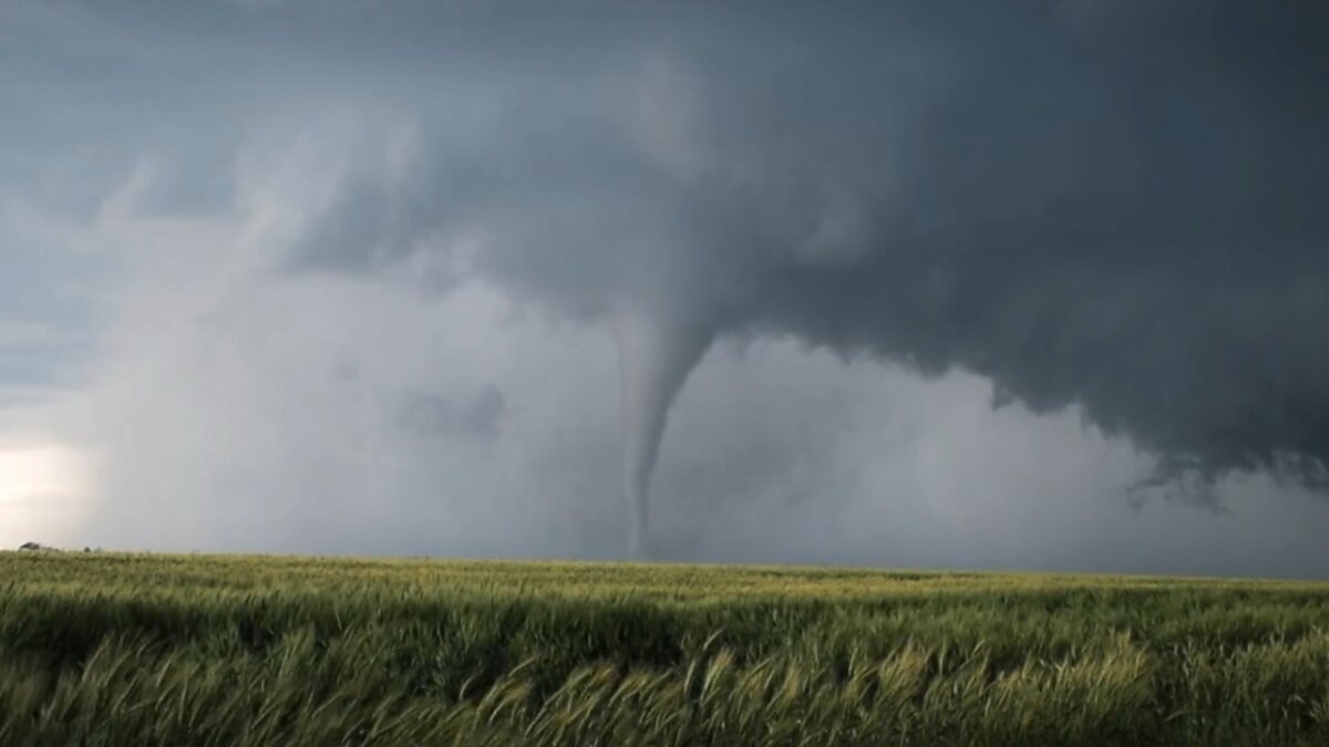 Торнадо в природе