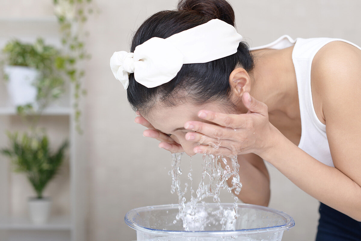 умываюсь соленой водичкой