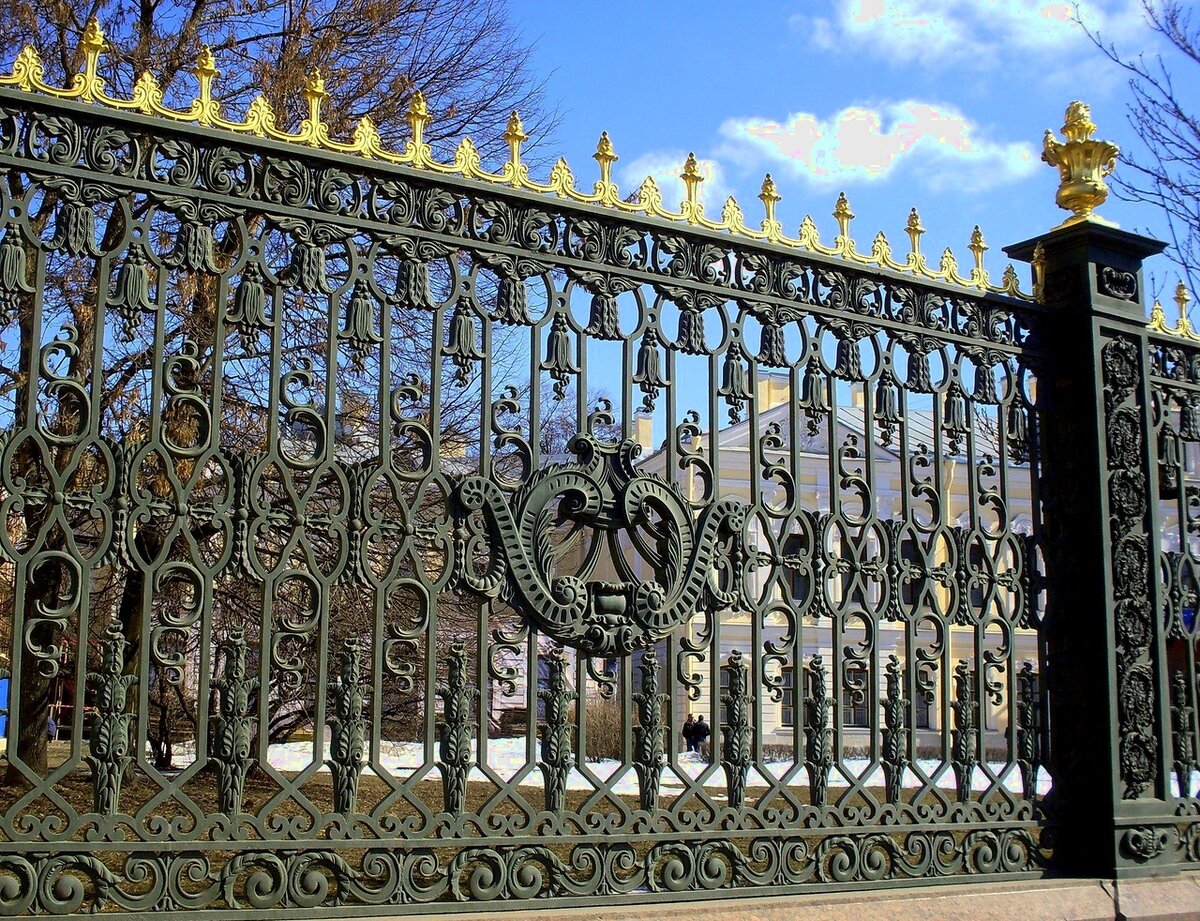 Шереметевский дворец ограда