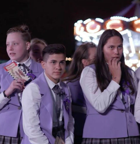 Взмах крыльев пацанок на одной стороне земли, может вызвать цунами ссор на другой.