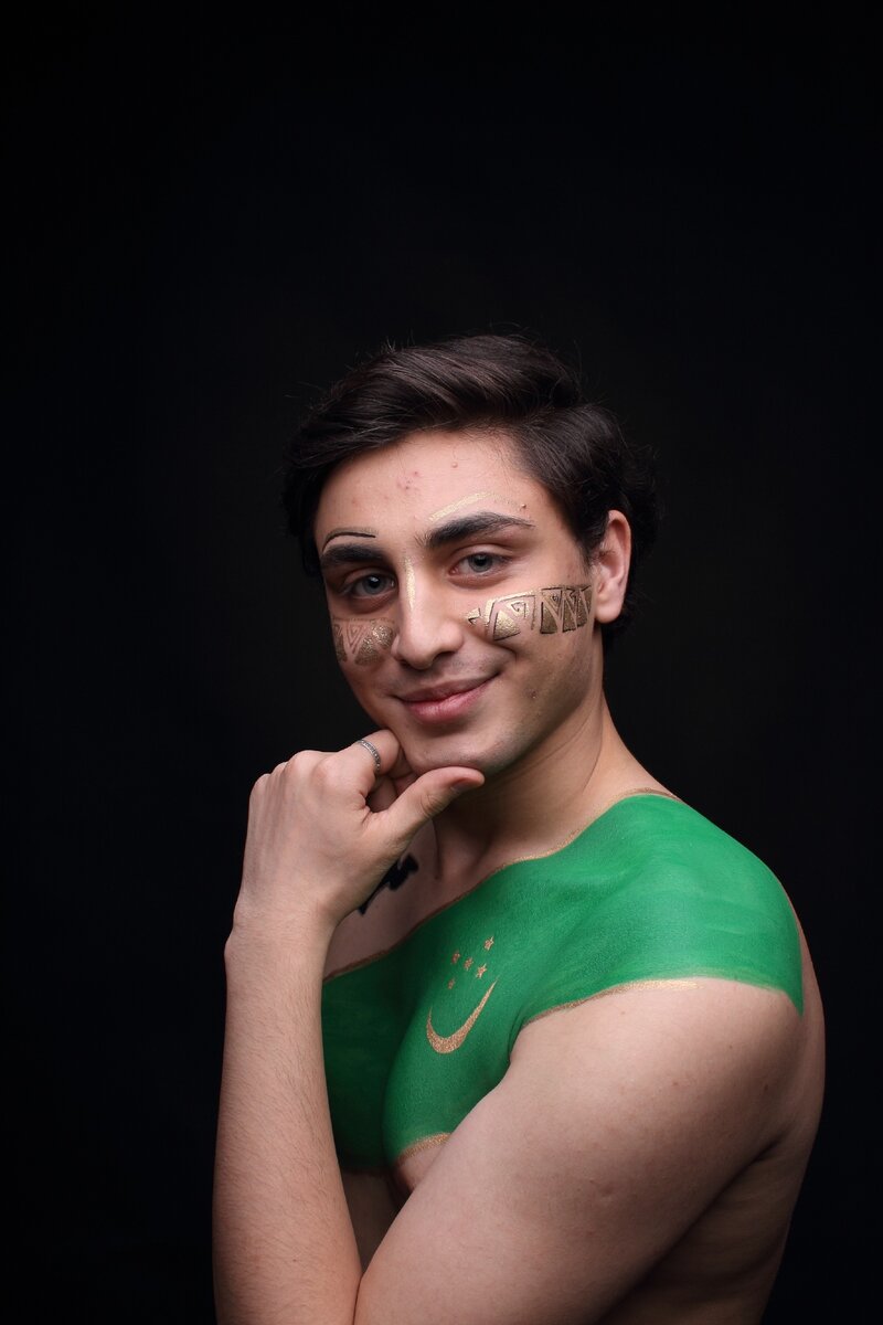 Айдогдыев Сапалы.Студент  Самарского университета родом из Туркменистана. Участник конкурса "Mister International 2019".