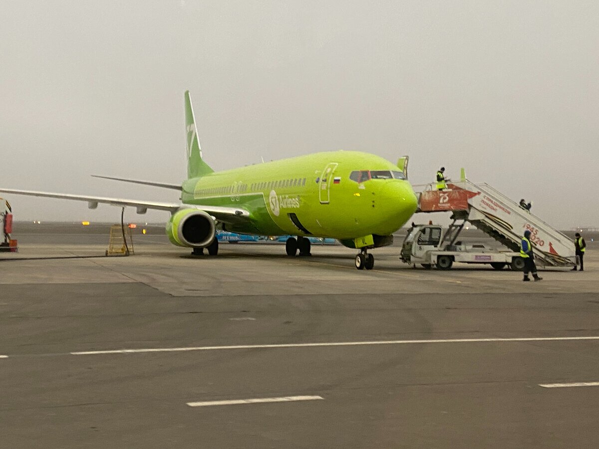 Аэропорт Махачкала. Самолет Махачкала Уфа дзэн. Makhachkala Airport.