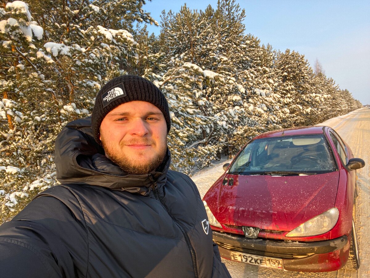 Это я, мы на подъезде к Ульяновску, позади русская красота!