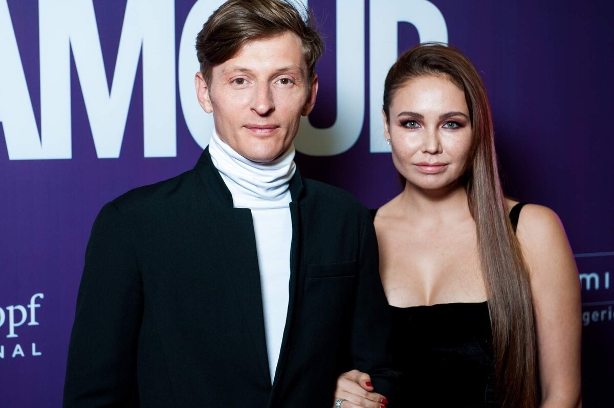 Павел Воля с женой