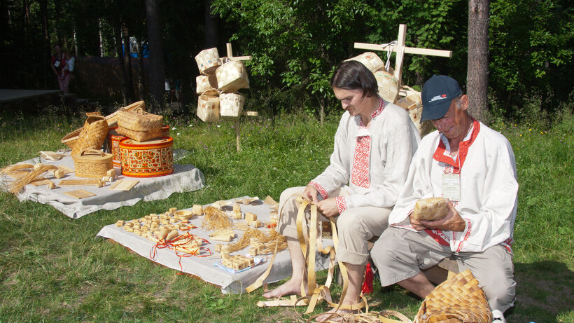 Северные мастера, музей "Малые Карелы". Фото: https://dvinaland.ru/culture/crafts/