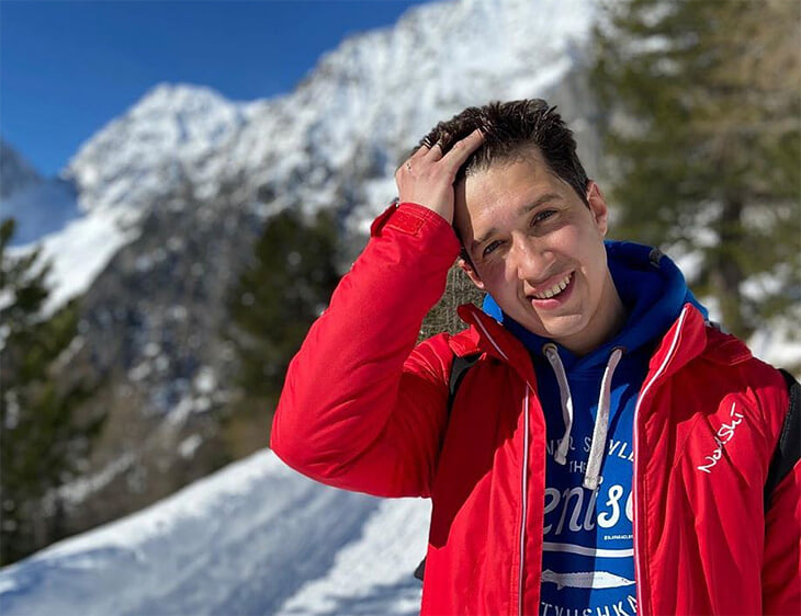 Губерниев спортсмен. Дмитрий Занин корреспондент. Дмитрий Занин биатлон. Дмитрий Занин журналист. Дмитрий Занин и биатлонисты.