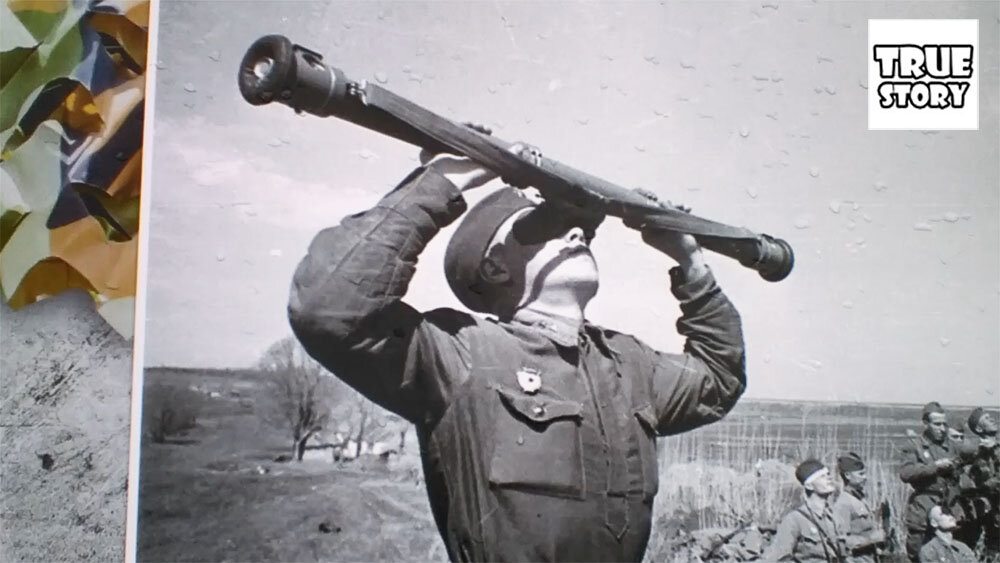 Что за странный бинокль у советского солдата? Увидел старое фото и решил разобраться, как он работает