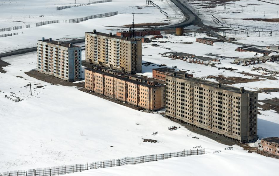 Населенные пункты норильска. Посёлок Алыкель Норильск. Алыкель город призрак. Город-призрак Алыкель, это в Норильске. Норильск военный городок Алыкель.