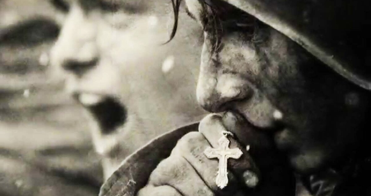 "Россия святая" - тихо сказал Звонарь. Русский солдат. Фото из свободных ресурсов.