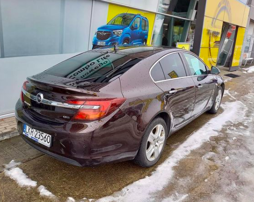 Обновляю счетчик машин. Тест Opel Insignia 2.0 CDTI 2015 г.