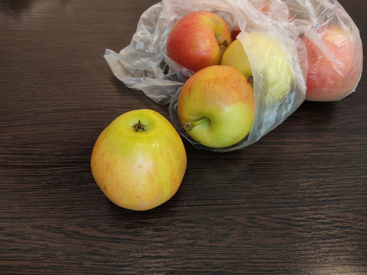 Листайте по стрелочке