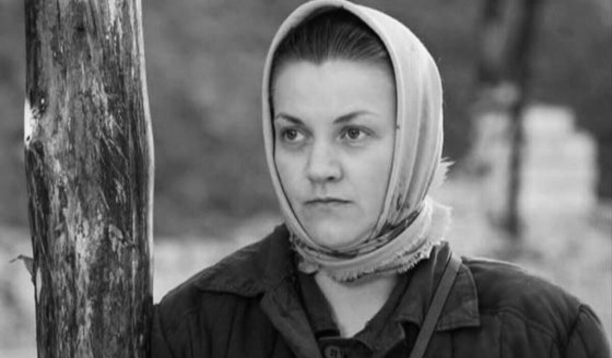 Анна Уколова родом из деревни под Сызранью. Мне думается, что именно поэтому у неё так тонко получаются её героини