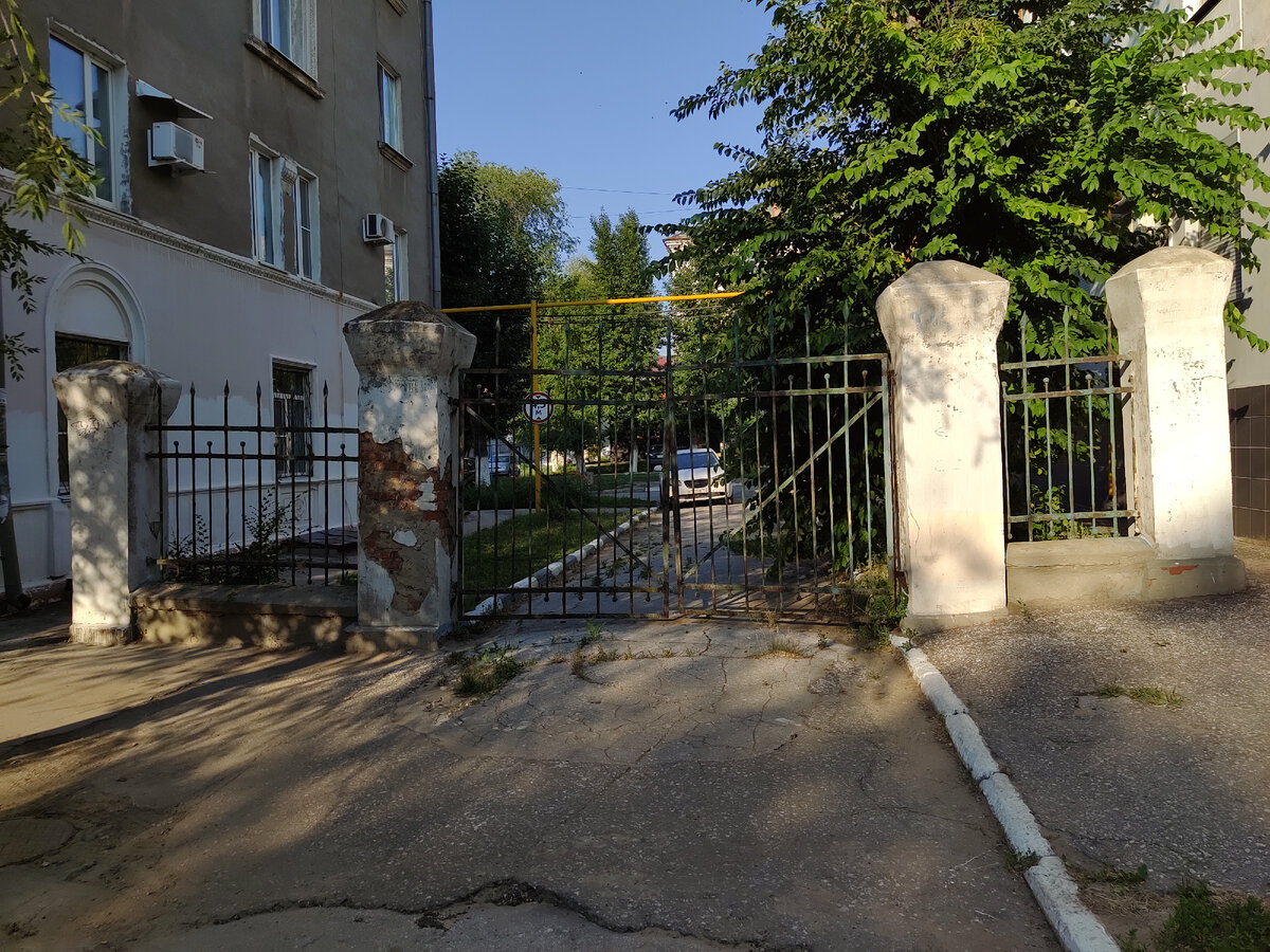 Город Новокуйбышевск Самарской области совершенно теряется на фоне прочих городов области, в первую очередь - самой Самары, спутником которой он является.-15
