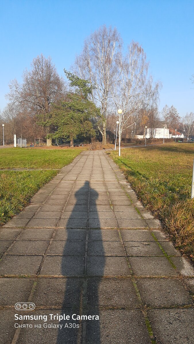 Фото автора.Я,это та,которая тень.