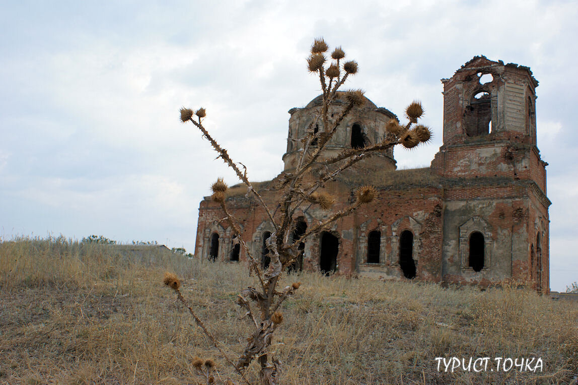 Старинный храм в Несветае