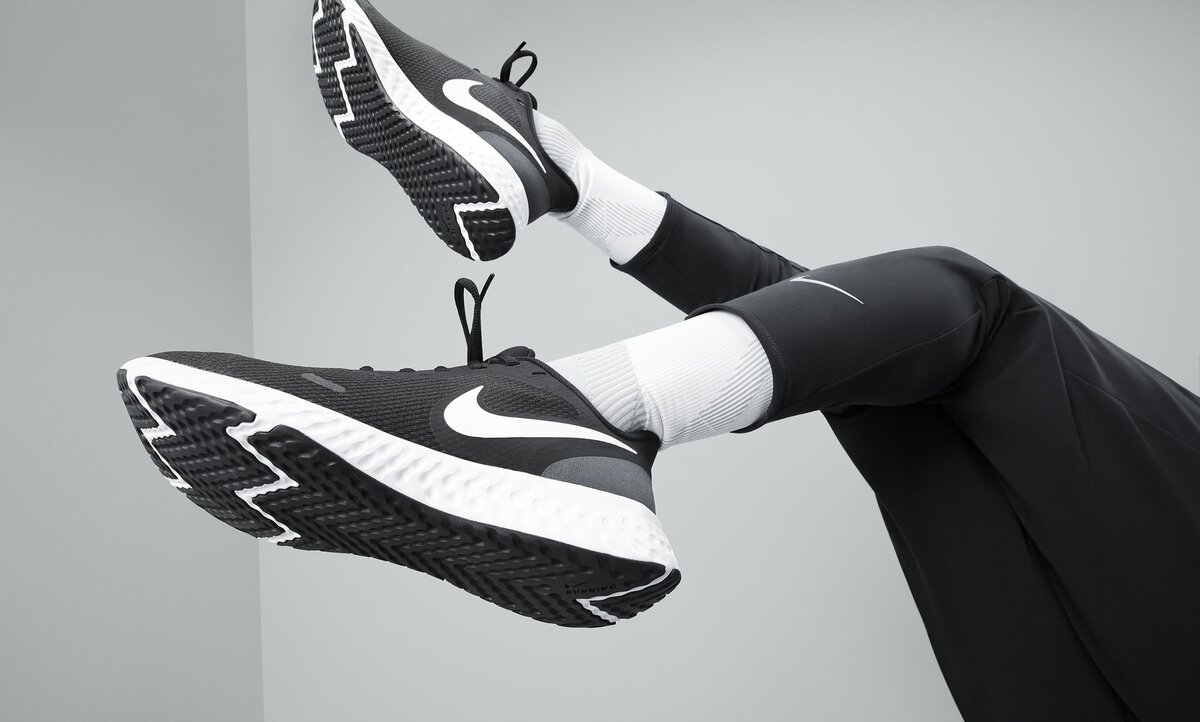 Nike Revolution 5 KrossObzor.ru