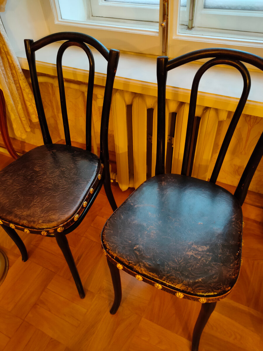 Венские стулья в гостиной