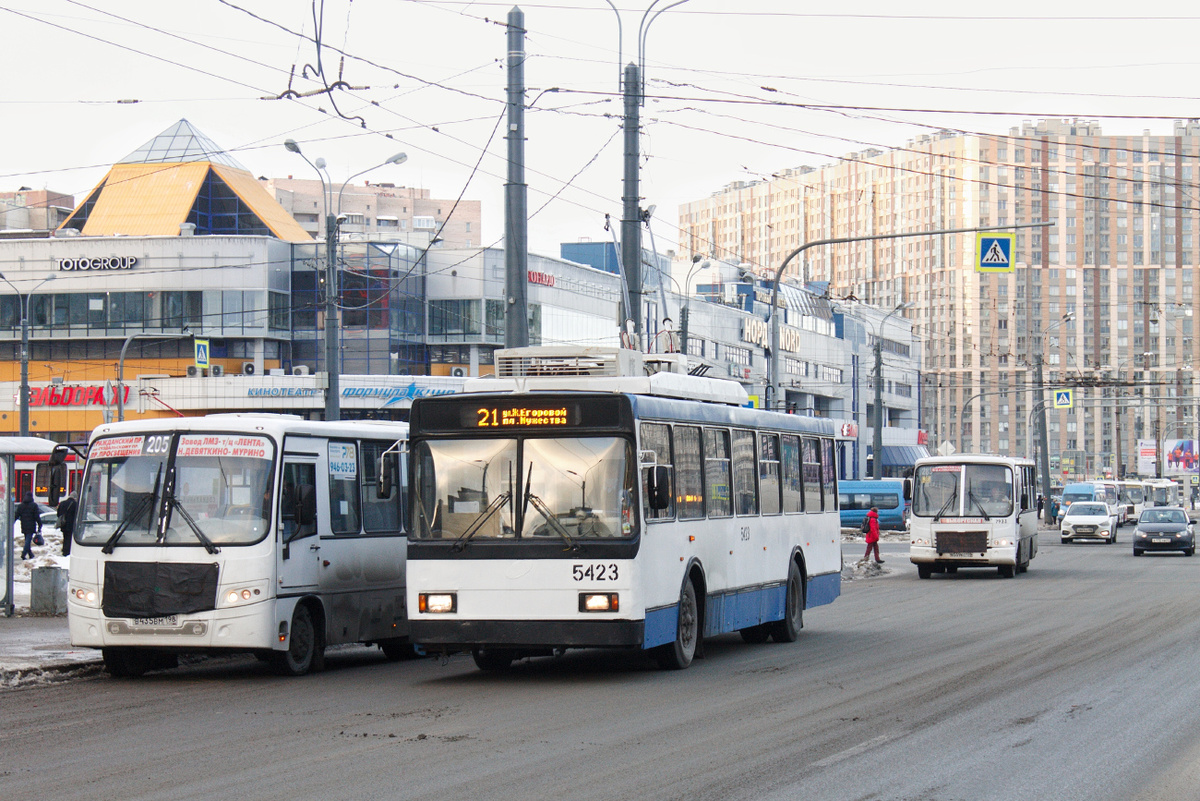 ВМЗ-52981  № 5423