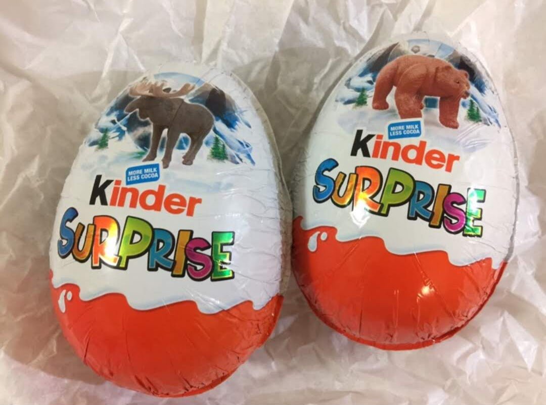 Kinder Сюрприз News. Март 2022. Новый продукт от Kinder, картонный дом для  Золотых Смуфов, 