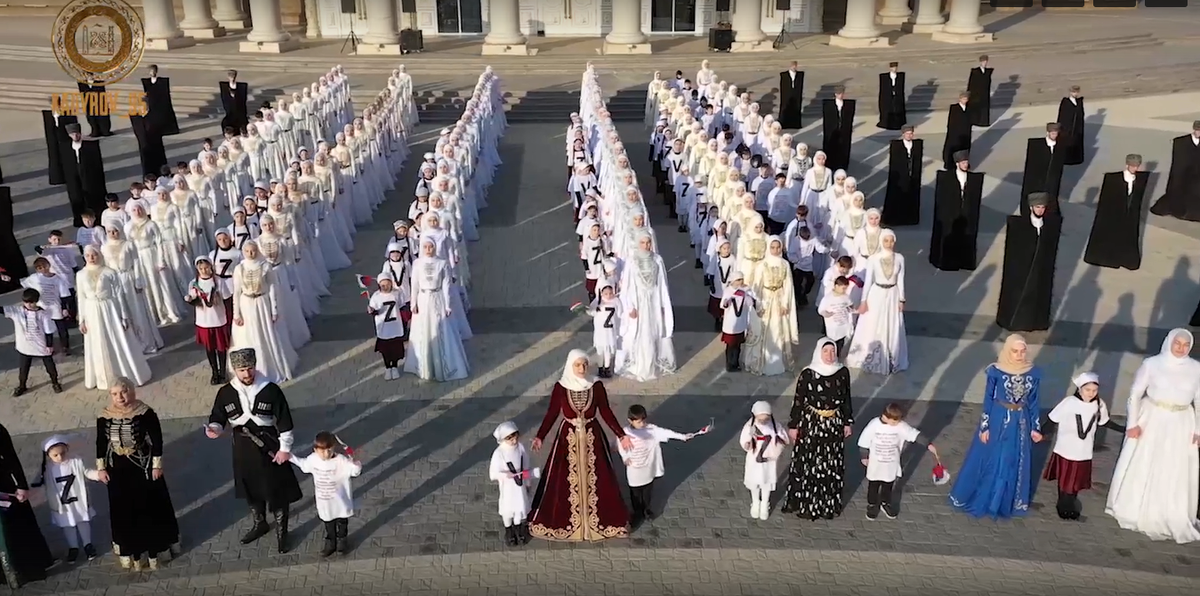 Кадры из песни "Za нами праVды сила"
