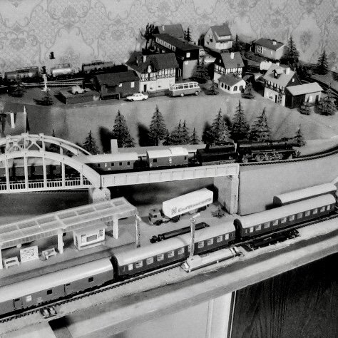 Железная дорога - мечта советских мальчиков и их отцов:) 