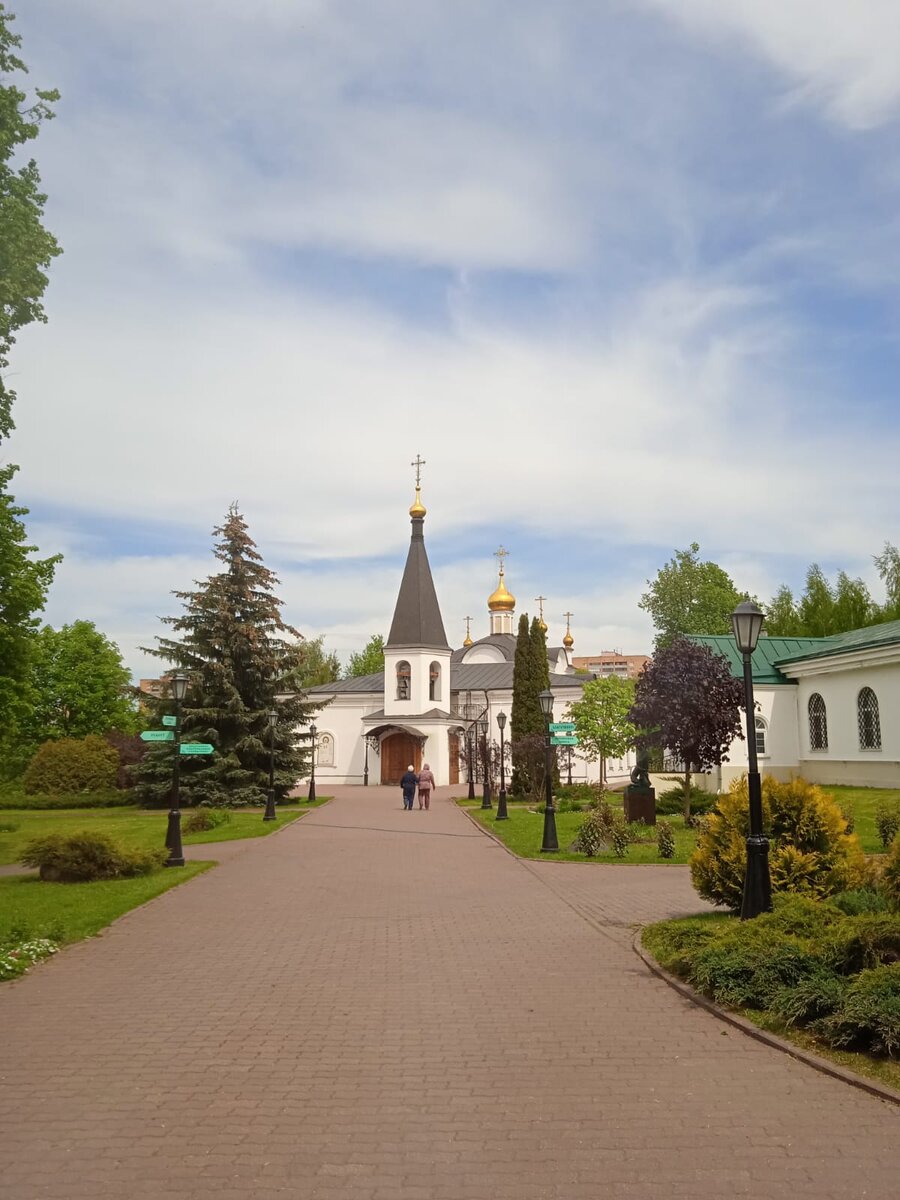 Воскресенский храм, Подольск. Фото автора 