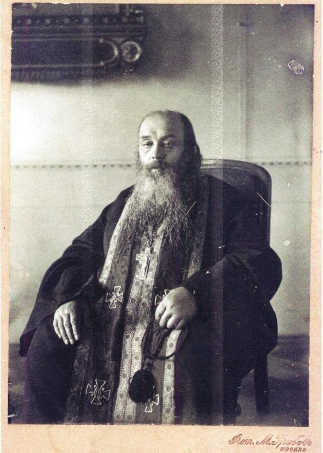 Όπως πολλοί πρεσβύτεροι Αθωνίτες, ο Αριστοκλειός ο Αθωνίτης πίστευε στο μεγαλείο της Ρωσίας, αλλά προειδοποίησε ότι μας περίμεναν πολλές δοκιμασίες.-4