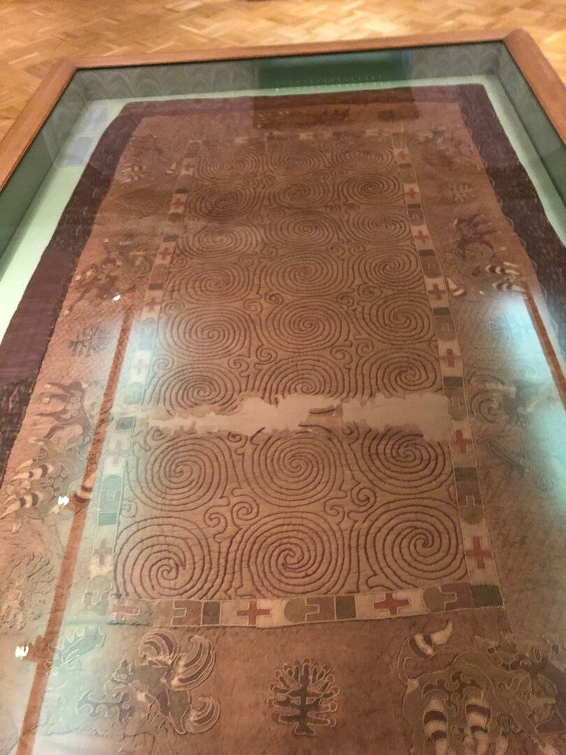 Ковер 1 век, Китай, династия Хань (206 г до нэ - 220 г нэ)