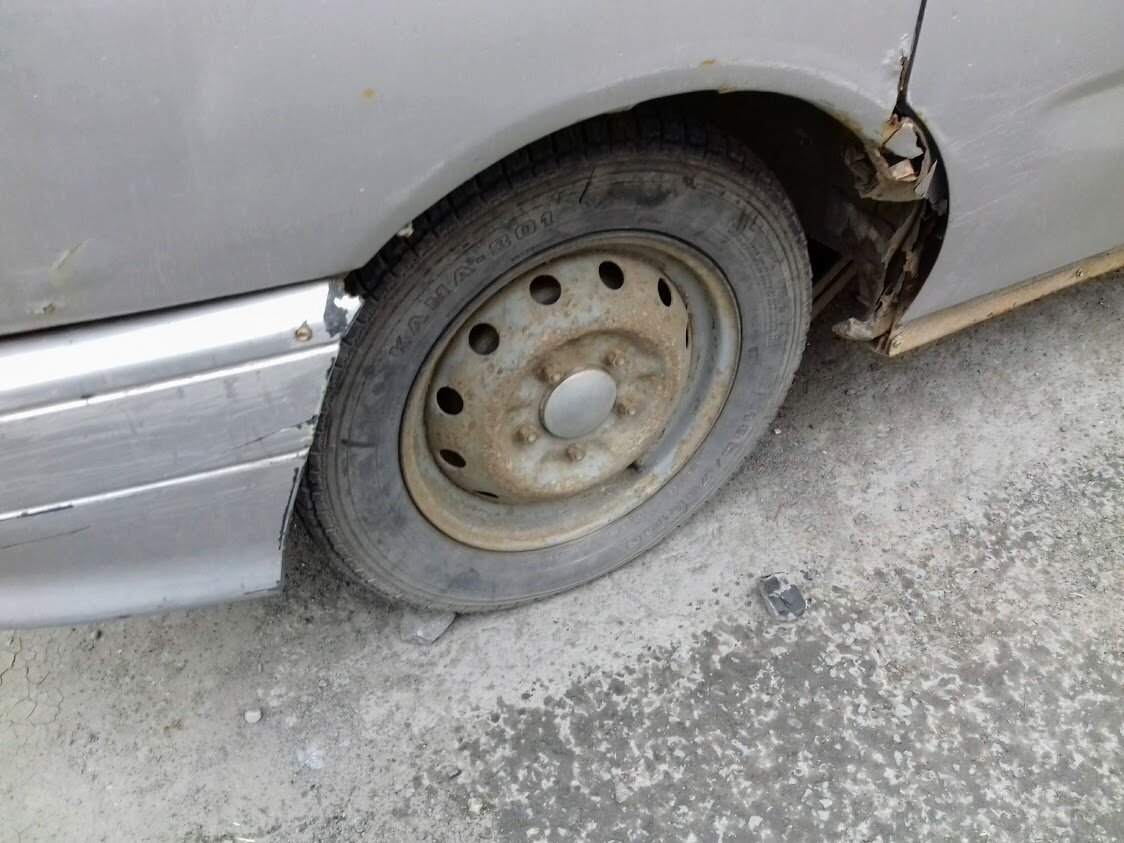 В Новосибирске легендарный минивэн ВАЗ 2120 "Надежда" используется в ...