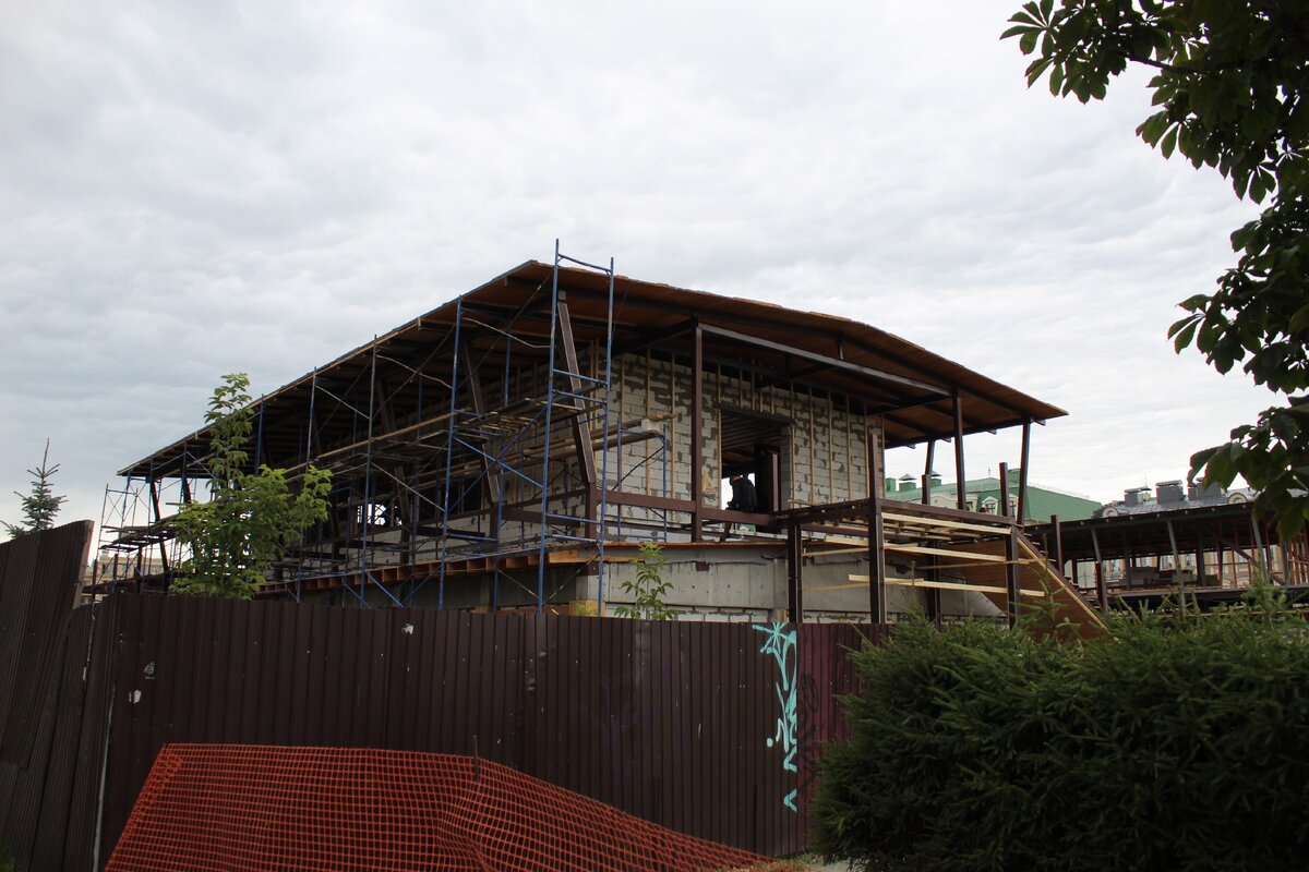 здание в котором расположится ресторан.    Листайте дальше->