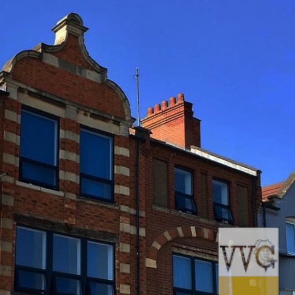 Паб где будут смотреть бой. 