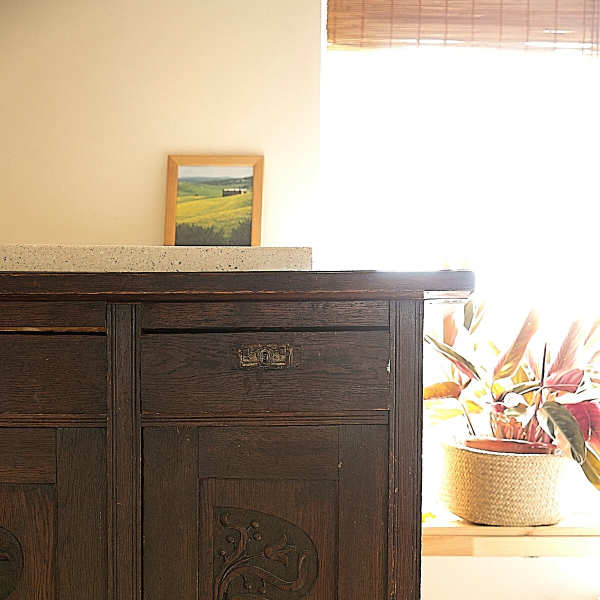 Буфет, который мы купили и который был в печальном состоянии