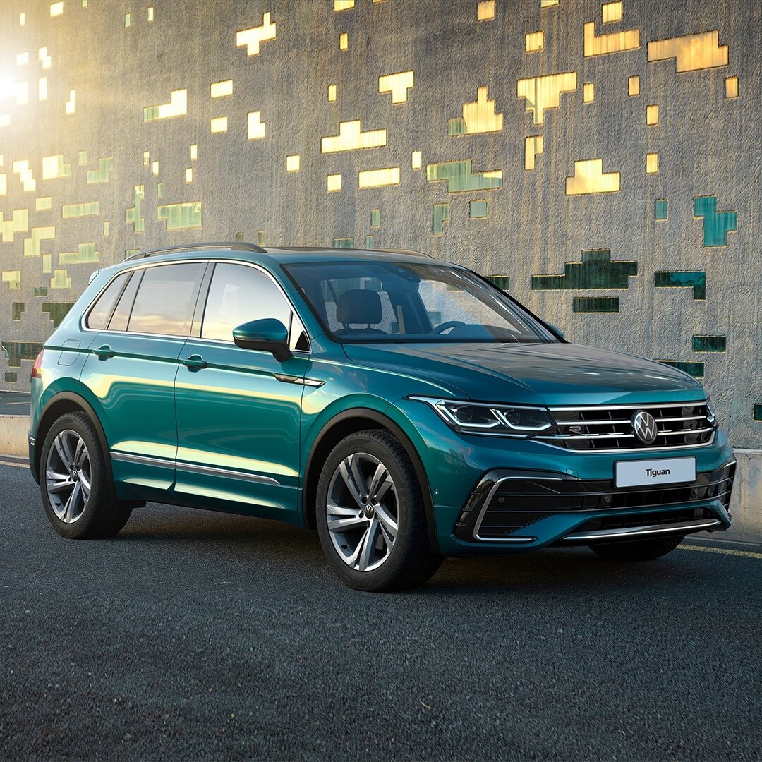 Новый Volkswagen Tiguan в комплектации R-Line.