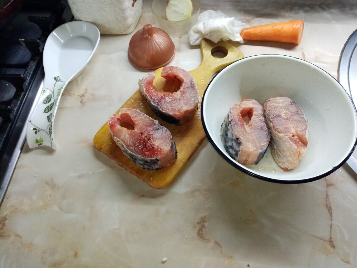 нарезаем рыбу