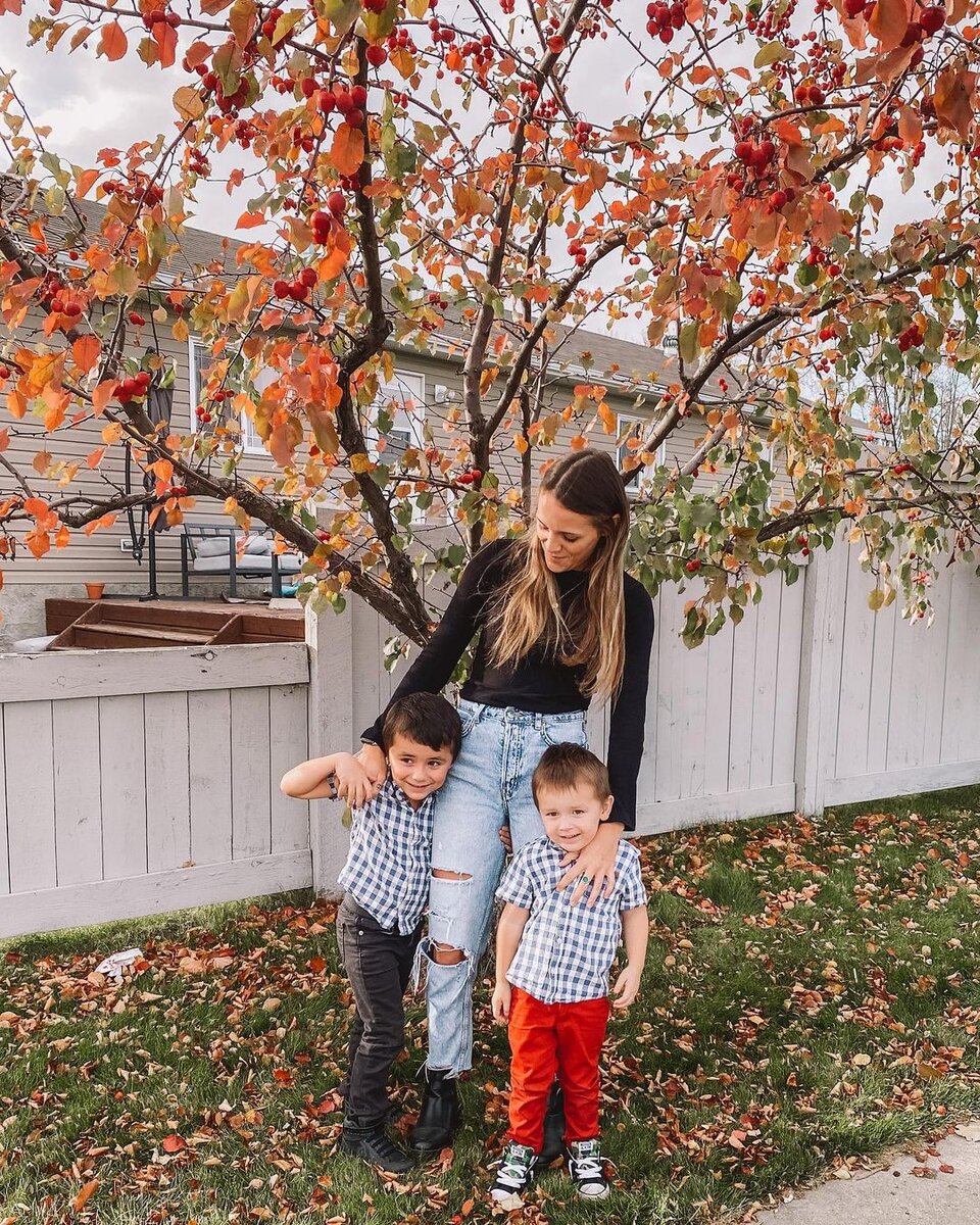 Даниэль с сыновьями