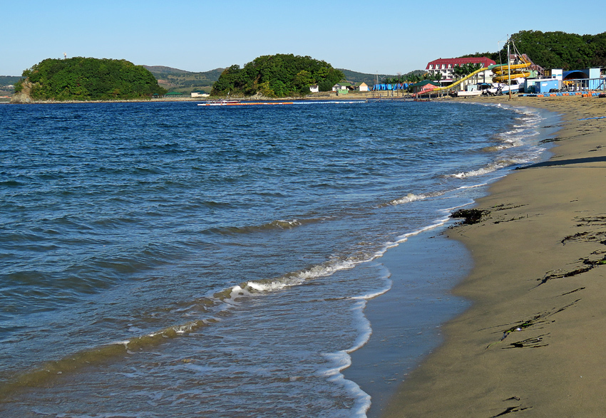 Море андреевка приморский. Бухта Троица Андреевка. Море Андреевка Приморский край. Японское море Андреевка. Приморский край Андреевка японское море.