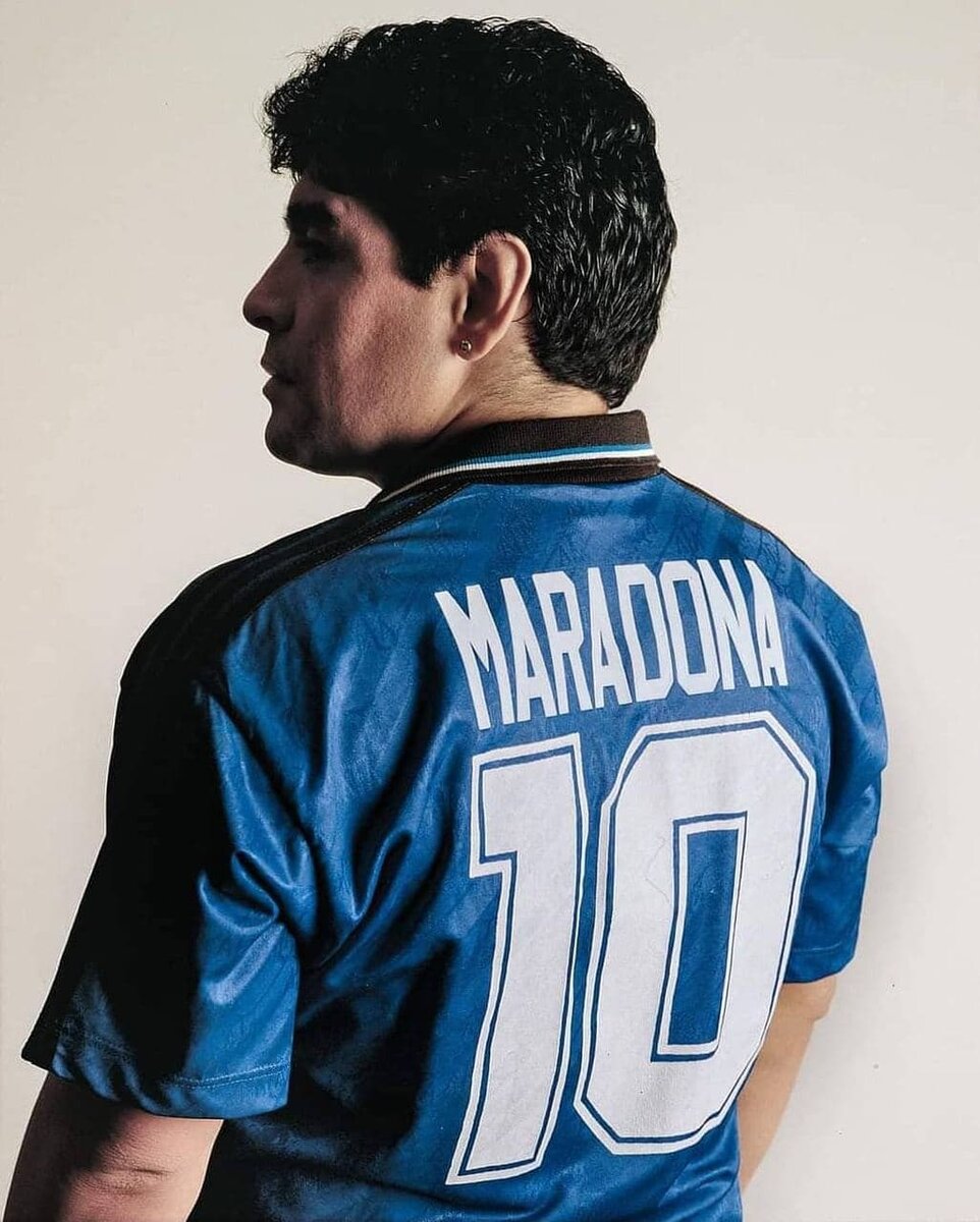 Instagram: @maradonaesmireligion