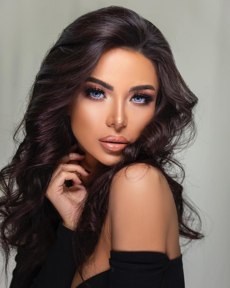 Как выглядит и чем занимается самая красивая девушка Азербайджана? |  Этнобаза-2 | Дзен