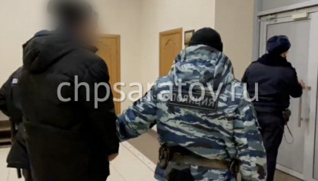 В настоящее время проводятся следственные действия, направленные на установление всех обстоятельств произошедшего и закрепление доказательств. Расследование уголовного дела продолжается.