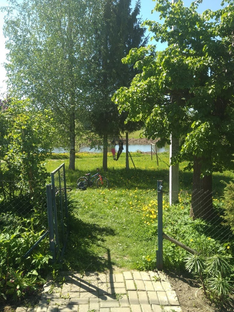 Вид от его крыльца